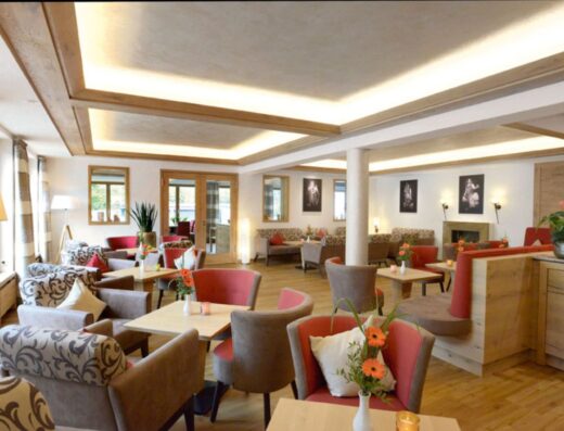Hotel Sonne Baiersborn_Lobby_Totale_zur