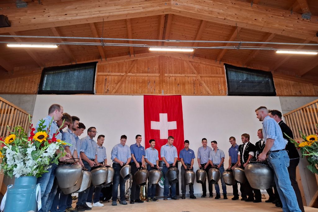 1. August Schweiz Trychler Beatenberg